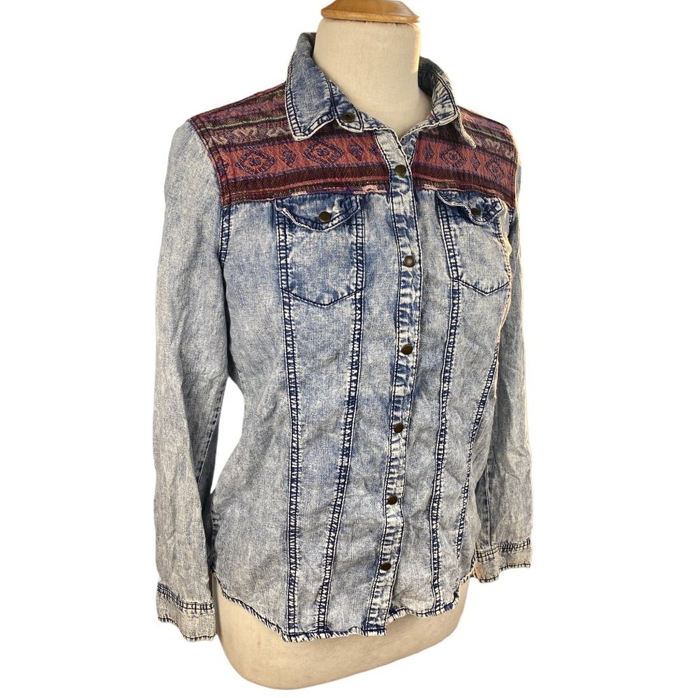 Denim Acid Wash Western Shirt Tribal Woven Embroidered Yoke 90s Cowgirl Grunge-S